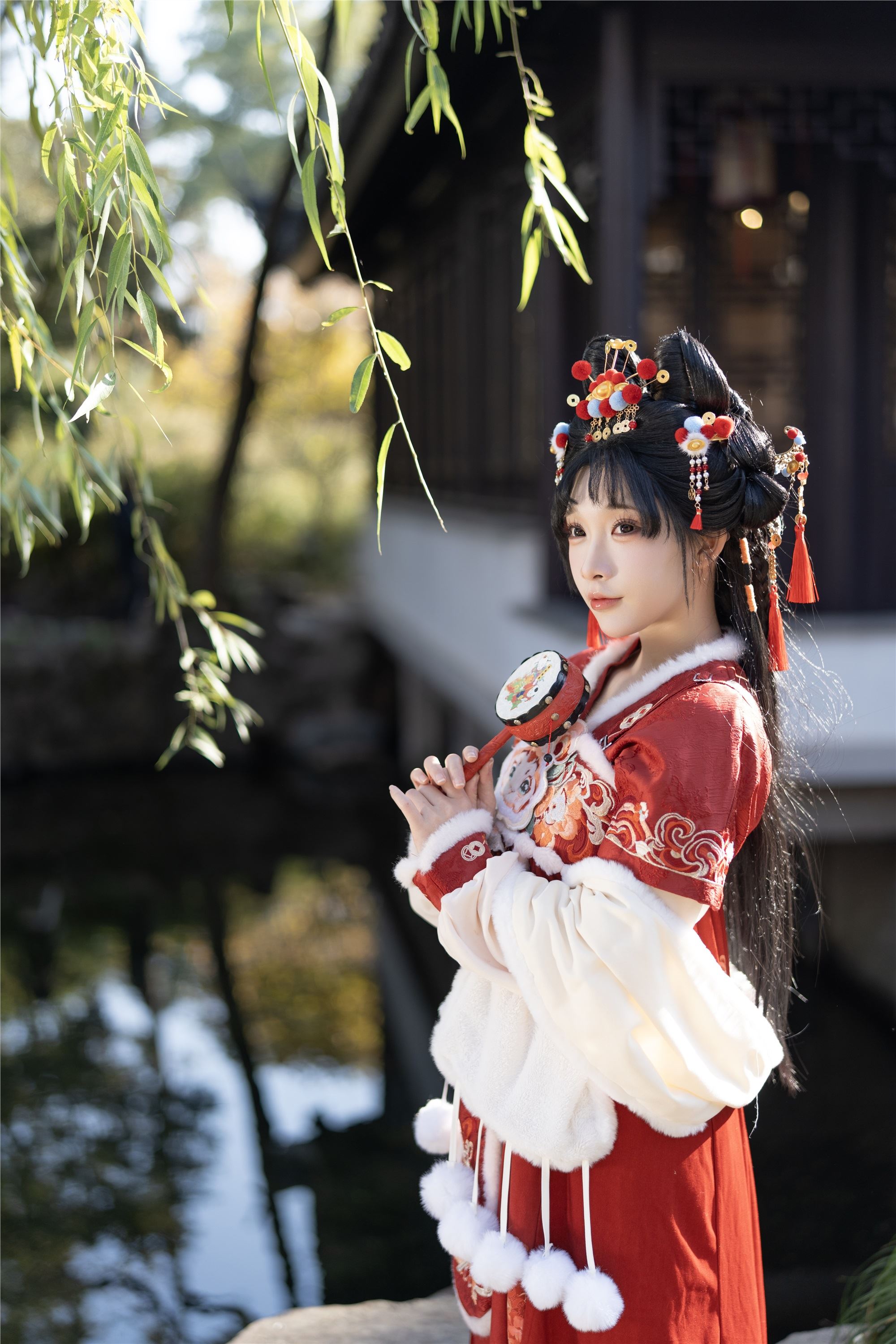 YITUYU艺图语 2025.01.31 红红火火迎新年 一只小羊